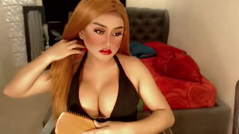 SEDUCTIVEmistresCUMS online show from September 15, 1:16 am