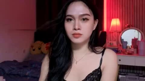 Snapshot of tsnathaliasilvana chatting on November 4, 12:37 pm Bella Ratbu online show from November 4, 12:37 pm