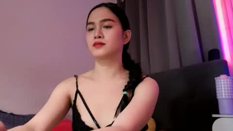 Snapshot of tsnathaliasilvana chatting on December 20, 1:23 am Bella Ratbu online show from December 20, 1:23 am