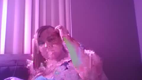 Snapshot of tsphoenixevelyn chatting on May 29, 6:11 am TSPhoenixEvelyn online show from May 29, 6:11 am