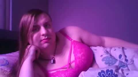 Snapshot of tsphoenixevelyn chatting on June 10, 4:23 am TSPhoenixEvelyn online show from June 10, 4:23 am
