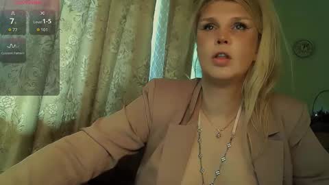 Snapshot of tspostophere chatting on September 13, 9:09 am Annika online show from September 13, 9:09 am