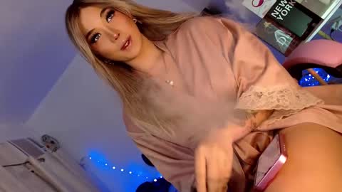 Snapshot of tssluttycutie chatting on February 7, 8:55 am MARIA online show from February 7, 8:55 am