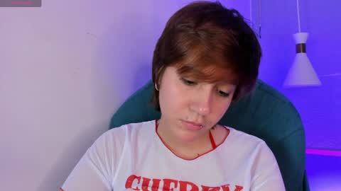 Snapshot of tsuki_maru chatting on May 1, 8:13 pm Maru online show from May 1, 8:13 pm