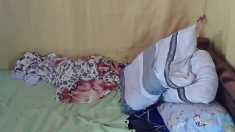 Snapshot of tswinterlily69 chatting on April 6, 5:52 am carmella online show from April 6, 5:52 am