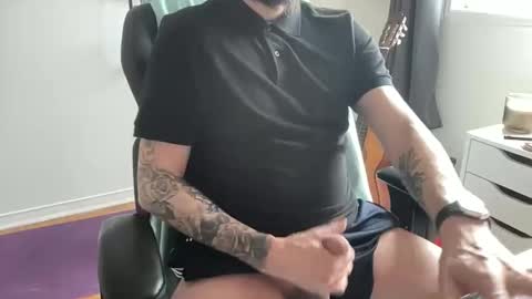 Snapshot of tt_boy2000 chatting on March 30, 6:20 pm TT Boy2000 online show from March 30, 6:20 pm