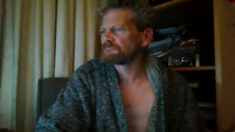 Snapshot of ttb2769 chatting on December 18, 5:35 am ttb2769 online show from December 18, 5:35 am