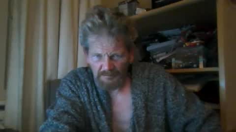 Snapshot of ttb2769 chatting on December 23, 7:06 am ttb2769 online show from December 23, 7:06 am