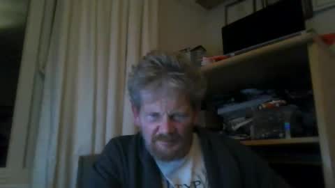 Snapshot of ttb2769 chatting on January 16, 6:39 am ttb2769 online show from January 16, 6:39 am