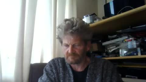 Snapshot of ttb2769 chatting on April 8, 6:24 am ttb2769 online show from April 8, 6:24 am