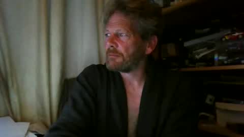 Snapshot of ttb2769 chatting on April 13, 5:02 am ttb2769 online show from April 13, 5:02 am