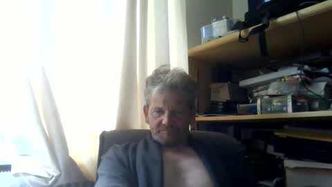 Snapshot of ttb2769 chatting on June 25, 7:13 am ttb2769 online show from June 25, 7:13 am