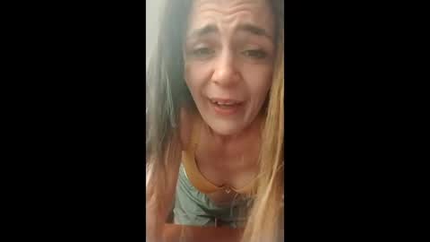 tttaylorttttt online show from April 10, 6:23 pm