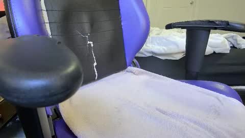 Snapshot of ttwinkfun chatting on February 14, 6:37 pm ttwinkfun online show from February 14, 6:37 pm