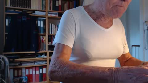 FINN but call me NANNA online show from January 9, 11:03 am