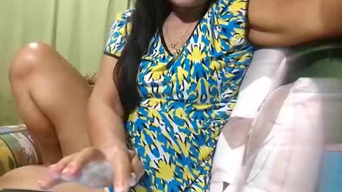 Mae online show from December 17, 9:21 pm