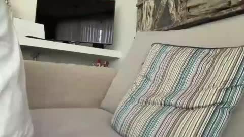 Snapshot of tugaontour chatting on March 11, 3:18 pm tugaontour online show from March 11, 3:18 pm