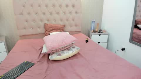 Snapshot of tugochita chatting on April 14, 8:59 pm TuGochita online show from April 14, 8:59 pm
