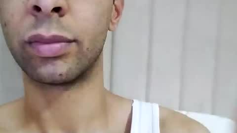 Snapshot of tunisiensexyguy chatting on December 30, 7:15 am TunisienSexyGuy online show from December 30, 7:15 am