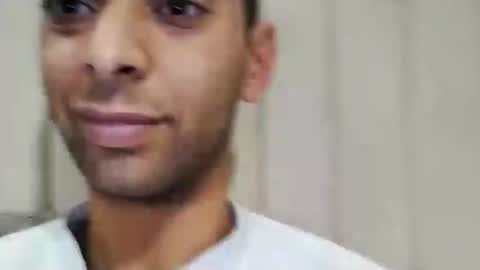 Snapshot of tunisiensexyguy chatting on February 9, 5:40 am TunisienSexyGuy online show from February 9, 5:40 am