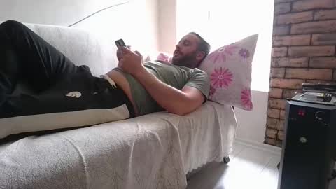 Snapshot of turkey_men34 chatting on April 9, 10:31 am turkey_men34 online show from April 9, 10:31 am