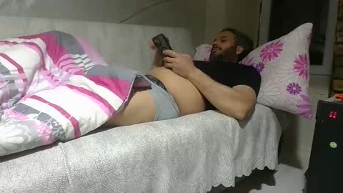 Snapshot of turkey_men34 chatting on April 11, 8:57 pm turkey_men34 online show from April 11, 8:57 pm