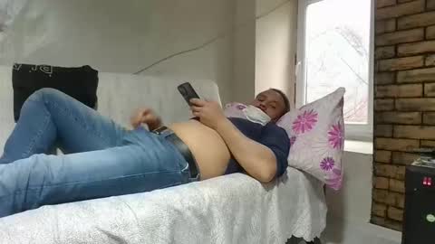 Snapshot of turkey_men34 chatting on April 18, 7:23 am turkey_men34 online show from April 18, 7:23 am