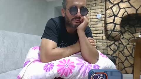 Snapshot of turkey_men34 chatting on May 4, 11:56 pm turkey_men34 online show from May 4, 11:56 pm