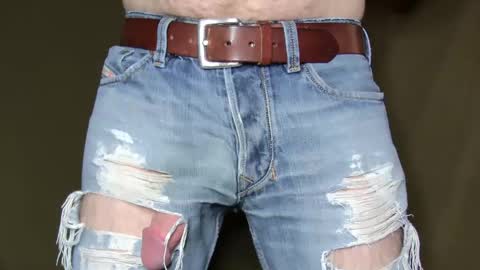 Snapshot of turquoise_metallic chatting on September 30, 3:17 pm Phil Box online show from September 30, 3:17 pm