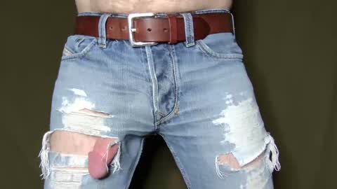 Snapshot of turquoise_metallic chatting on October 6, 12:41 am Phil Box online show from October 6, 12:41 am