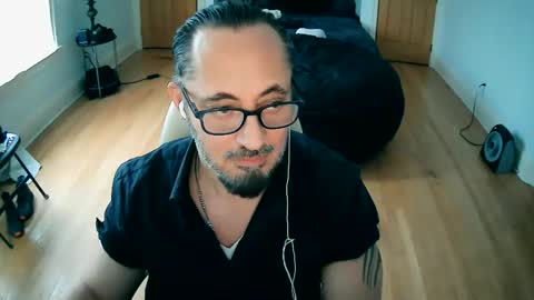 tuscan_taurus online show from March 8, 9:40 pm