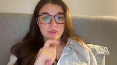 Ariana online show from March 10, 9:20 pm