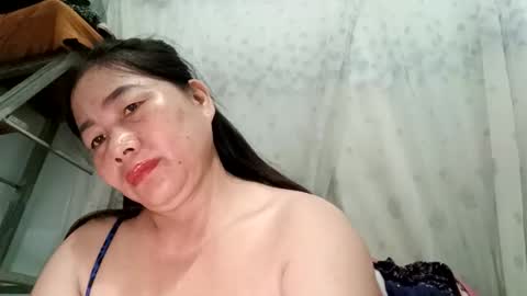 Snapshot of tuylip_sex chatting on April 21, 9:15 am tuylip_sex online show from April 21, 9:15 am