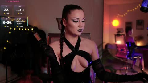 Snapshot of tv_miss chatting on April 9, 6:52 am Miss Veth online show from April 9, 6:52 am