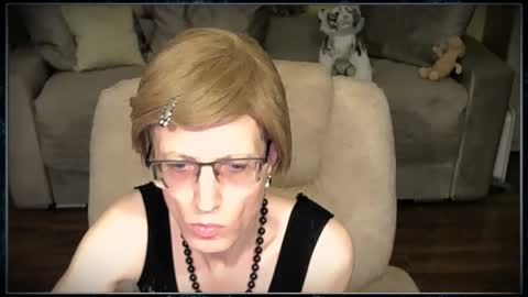 Clementine online show from February 17, 8:55 am