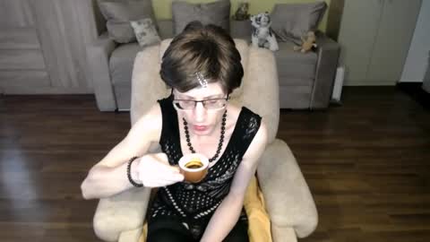Clementine online show from May 7, 10:09 am
