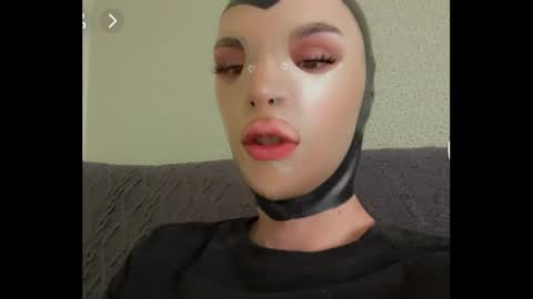 Snapshot of tvikip chatting on January 11, 7:46 am Viki online show from January 11, 7:46 am