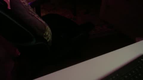 Snapshot of twackedntatted chatting on March 31, 12:16 pm TwackedNTatted online show from March 31, 12:16 pm