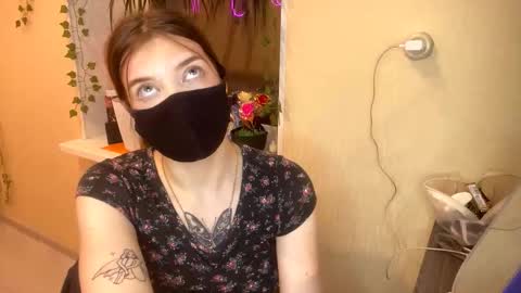 Emily online show from March 25, 5:08 pm