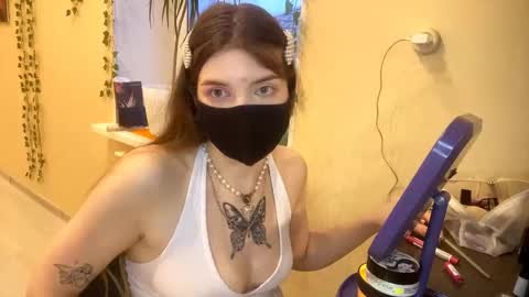 Emily online show from March 26, 3:06 pm