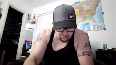 Snapshot of tweeter74 chatting on January 4, 10:34 pm Tweeter74 online show from January 4, 10:34 pm