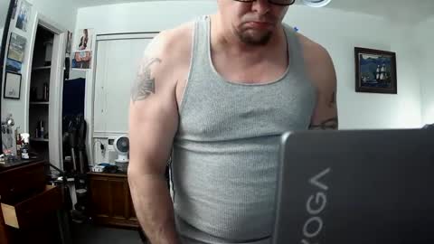 Snapshot of tweeter74 chatting on March 3, 10:17 am Tweeter74 online show from March 3, 10:17 am