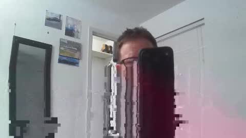 Snapshot of tweeter74 chatting on October 26, 10:47 pm Tweeter74 online show from October 26, 10:47 pm