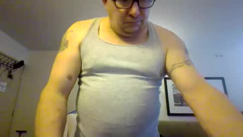 Snapshot of tweeter74 chatting on December 20, 4:14 pm Tweeter74 online show from December 20, 4:14 pm