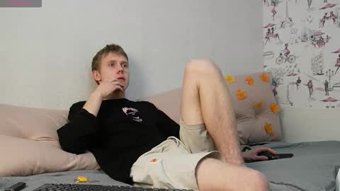 Angus online show from November 2, 7:05 pm