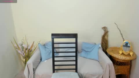 Angus online show from December 21, 4:14 pm