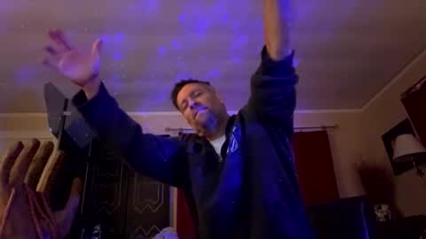 twerkandjerkk online show from February 13, 2:51 am