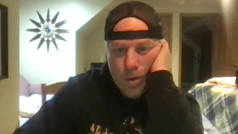 Snapshot of twiinsoul chatting on January 1, 3:23 am twiinsoul online show from January 1, 3:23 am