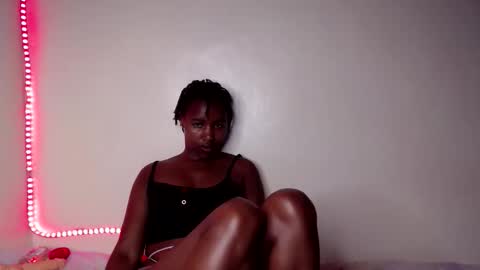 Snapshot of twilight_rose chatting on October 29, 6:48 am Twillight online show from October 29, 6:48 am