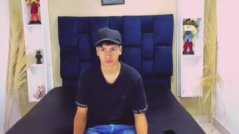 Snapshot of twink_bunny chatting on September 25, 11:36 am samu online show from September 25, 11:36 am